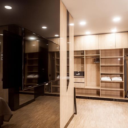 Hotel Platinia كلوج-نابوكا المظهر الخارجي الصورة A walk-in closet