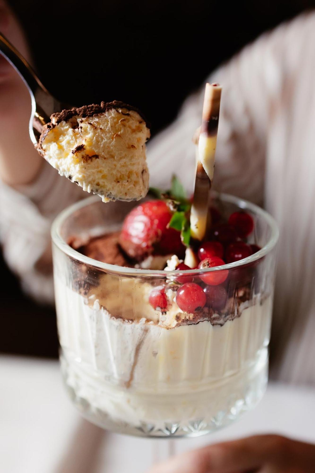 Hotel Platinia كلوج-نابوكا المظهر الخارجي الصورة A strawberry parfait