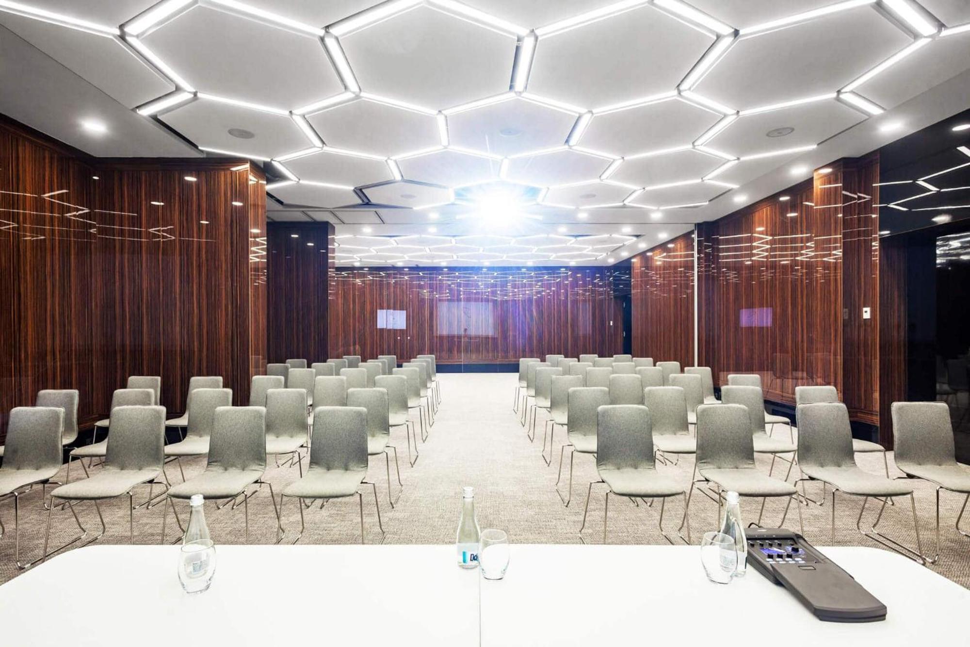 Hotel Platinia كلوج-نابوكا المظهر الخارجي الصورة The main conference room