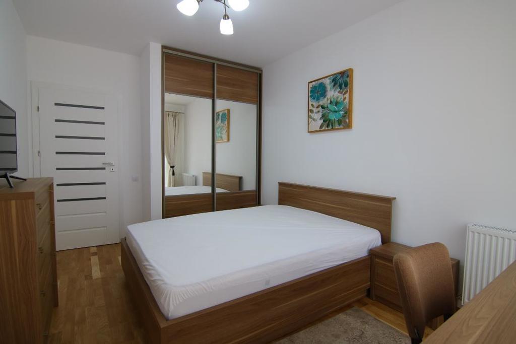 Hotel Platinia كلوج-نابوكا المظهر الخارجي الصورة A bedroom