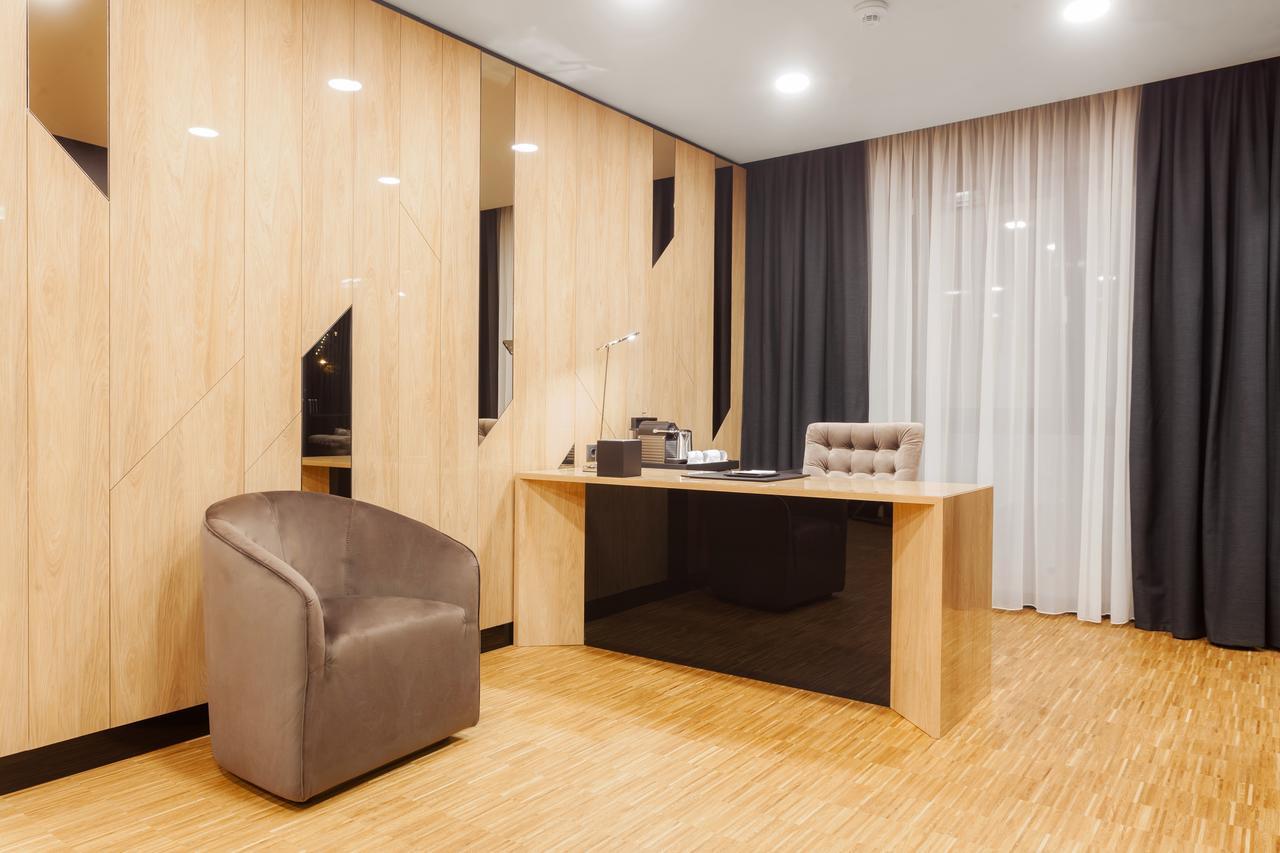 Hotel Platinia كلوج-نابوكا المظهر الخارجي الصورة Office of the Mayor of the City of Belgrade