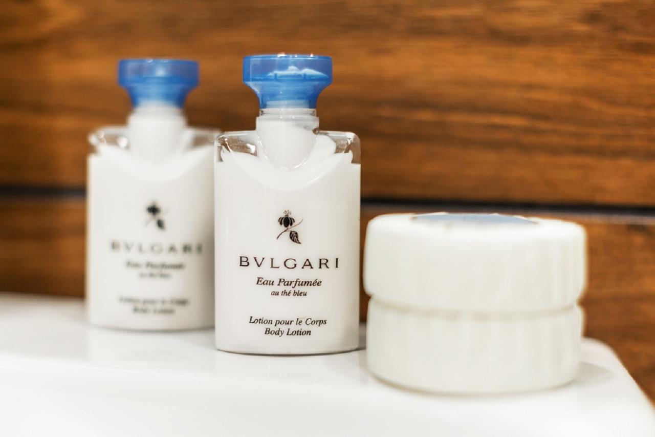 Hotel Platinia كلوج-نابوكا المظهر الخارجي الصورة BVLGARI products